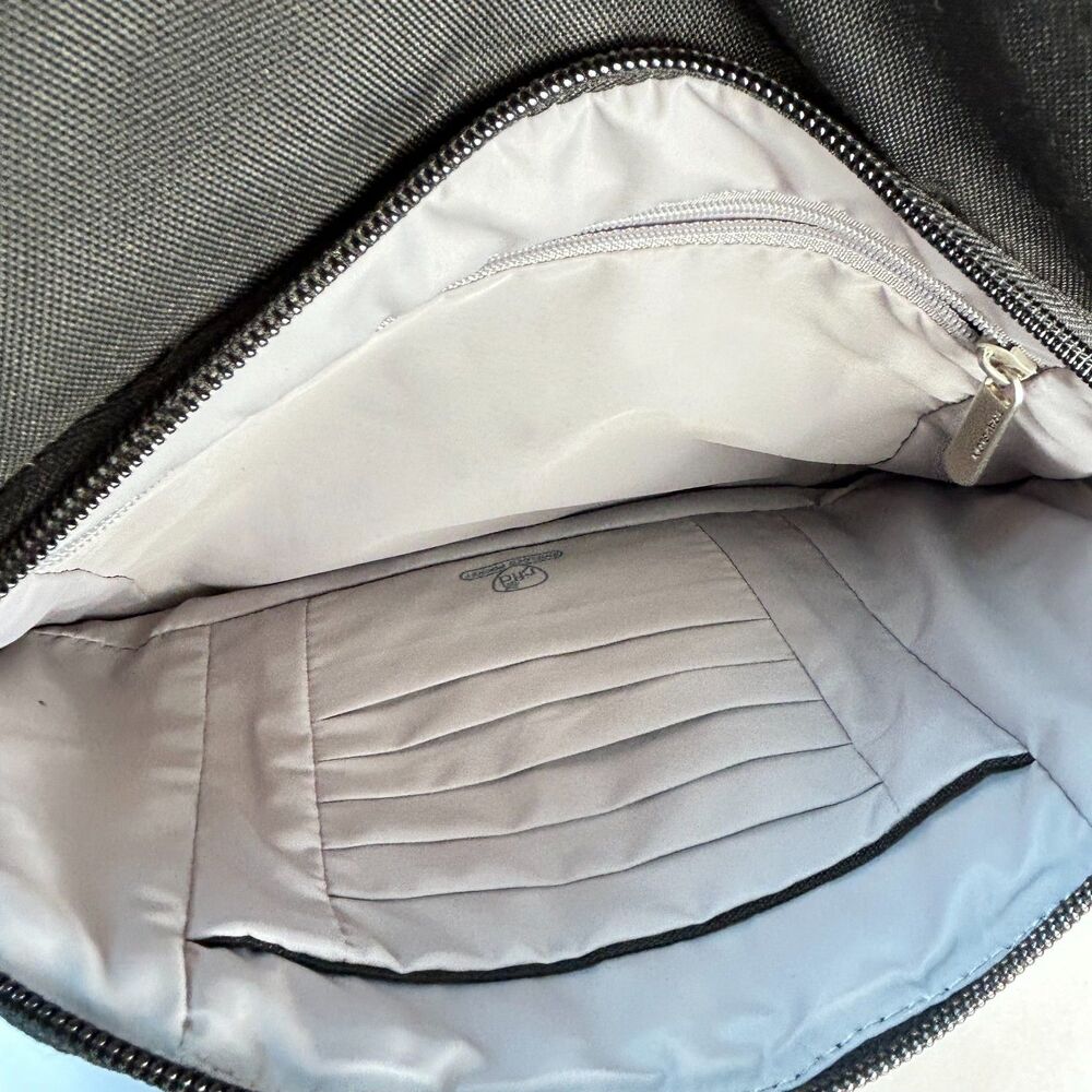 Travelon NWOT Black Nylon Classic Essentials Anti-Theft Travel Crossbody Bag - Picture 11 of 16